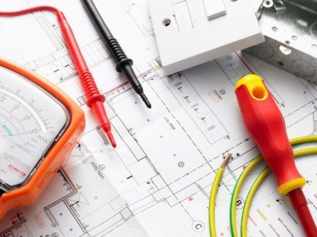 Emergency electrician services in Thames Ditton