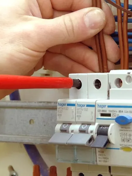 electrician consumer unit in Thames Ditton